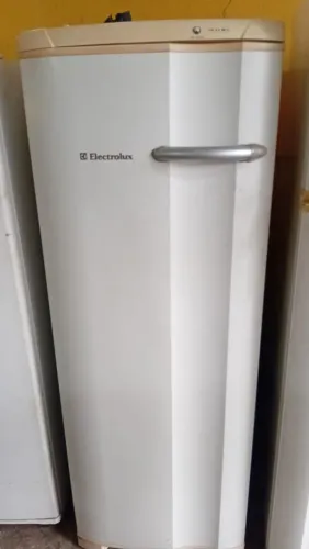 FREEZER VERTICAL COMPLETO DISPONÍVEL 