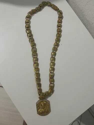 Cordão moeda antiga