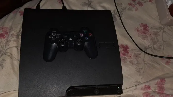 Ps3 em ótimo estado 