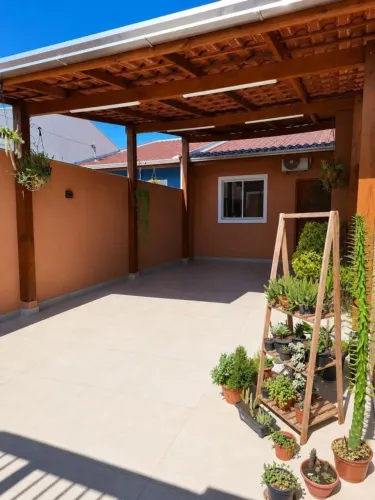 Casa para Venda em Camboriú, Rio Pequeno, 2 dormitórios, 1 banheiro, 2 vagas