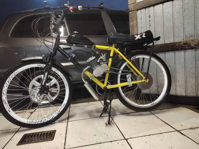 Bicicleta motorizada a gasolina 