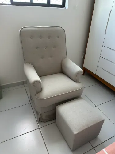 Poltrona de amamentação