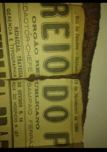 Vendo Jornal Antigo