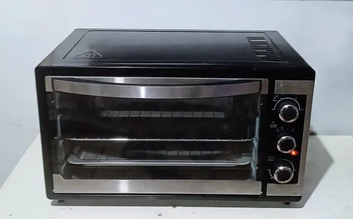 Forno Elétrico Britânia 52L / 220v Semi-novo (Entrega)