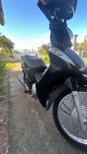 **Vendo Honda Biz 125 ES - Única dona
