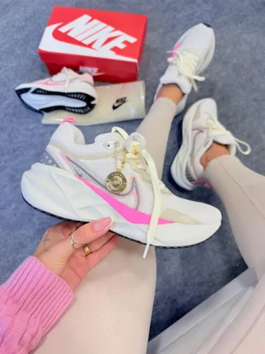 Nike Zoom React Linha luxo Off rosa