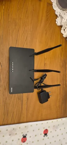 Roteador Wi-Fi DIR-819