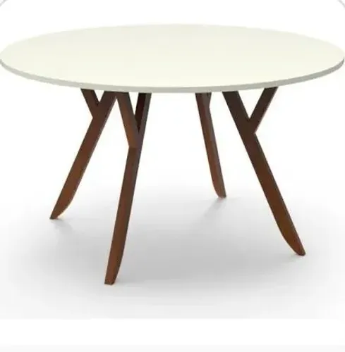 Mesa de jantar com 4 cadeiras