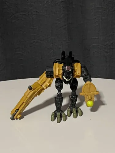 Boneco miniatura Bionicle do MC