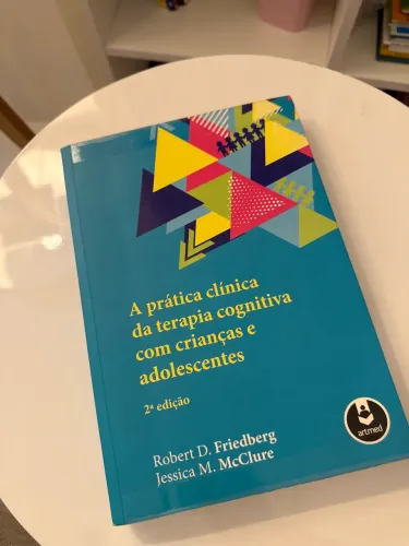 Livro Terapia Cognitiva crianças e adolescentes