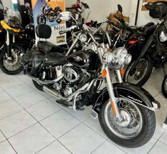 Heritage Classic passagem por leilão bem abaixo da fipe baixa km! Troco moto