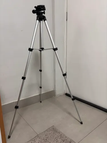 Tripé para máquina fotográfica/celular