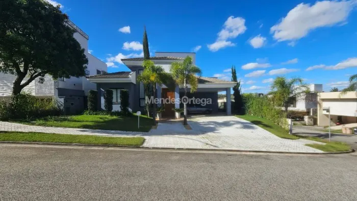Casa em condomínio