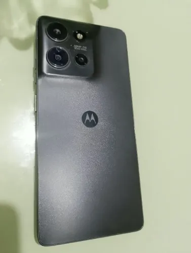 Moto G75 5G 256GB com defeito na placa-mãe - NÃO LIGA