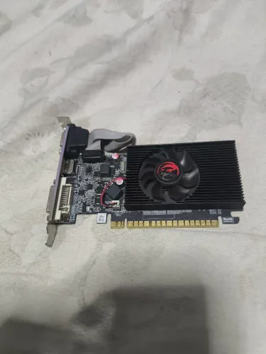 Placa de video g210