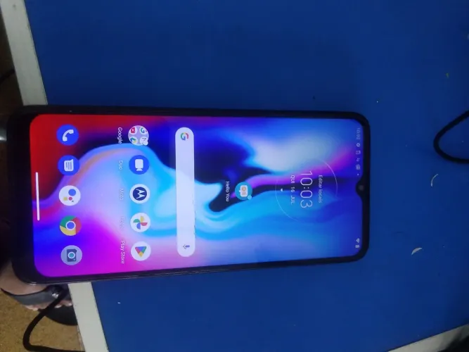 Motorola E7 plus 64gigas, funcionando perfeitamente.