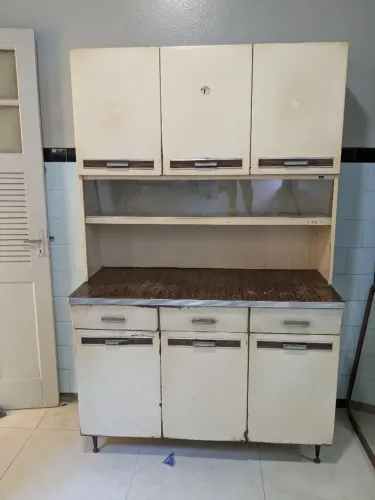 Armário Itatiaia para doação 
