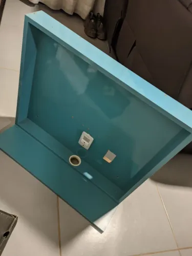 Vendo ou troco ? penteadeira ,estante de livros ?