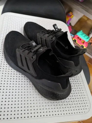 Tênis Adidas Ultraboost