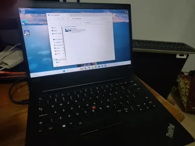Notebook Lenovo E490 - i7 8th Geração - 16GB DDR4 - NVME-512 (BAIXOU o Preço)