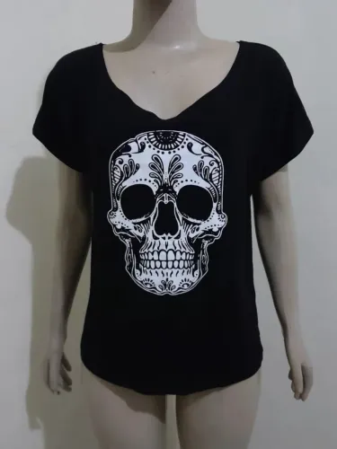 Blusa estampa de Caveira 