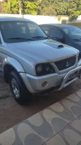Mitsubishi L200 Sport HPE 2.5 4X4 CD DTI Dies. Aut. 2004