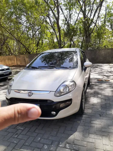 Fiat Punto Attractive 1.4 Fire Flex 8V 5P 2013