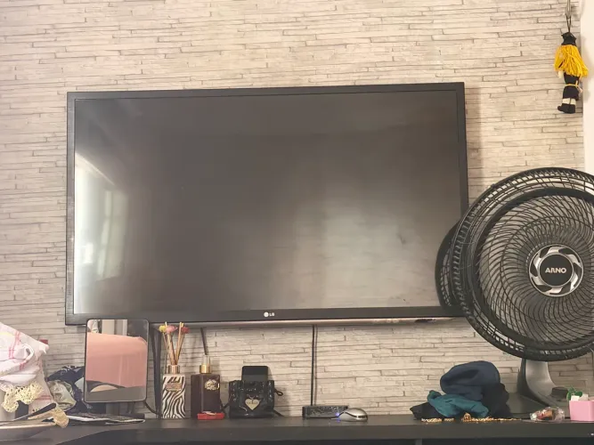 ? TV LG 49? LED + TV Box Inclusa + Nota Fiscal e manual