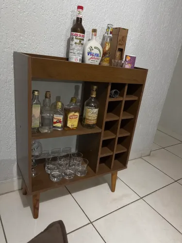 Aparador bar com adega 