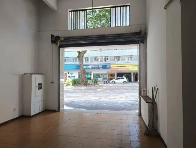Loja para alugar, 37 m² por R$ 3.836,47/mês - Várzea - Teresópolis/RJ