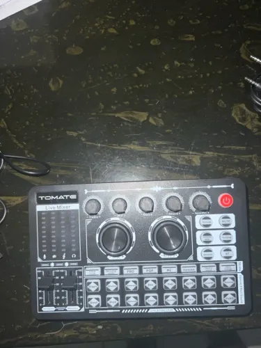 Mesa de mixagem tomate - M002