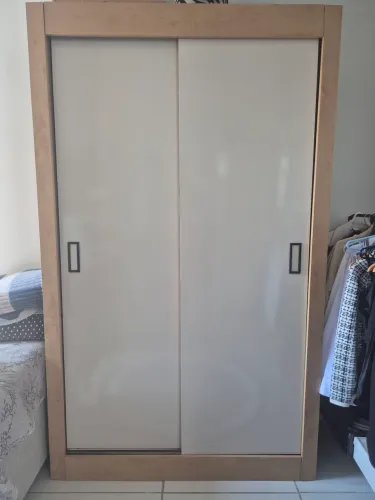 Vendo guarda roupa
