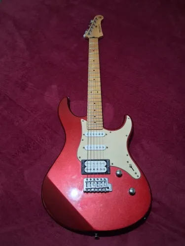 Guitarra Yamaha Pacífica 112 Vm