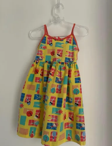 Vestido Alphabeto, tamanho 3 anos.