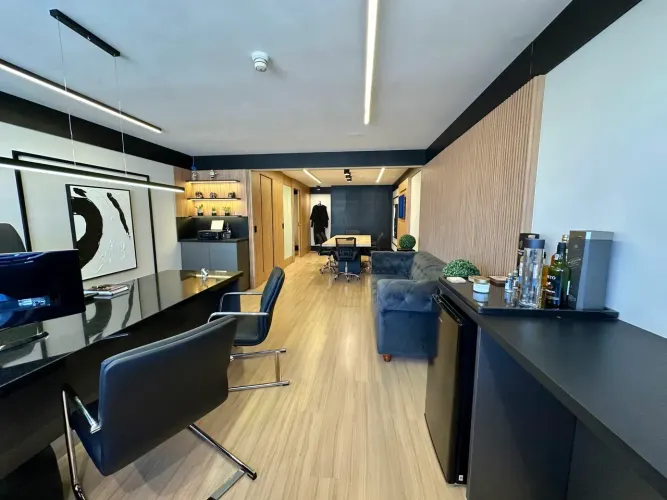 Sala/Conjunto para aluguel possui 65 metros quadrados em Centro - Curitiba - Paraná