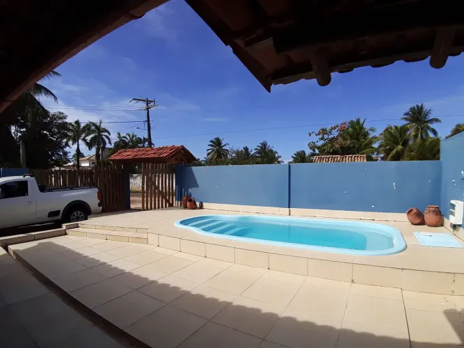 Vendo ou Alugo 100 mts praia, piscina, Ar nos quartos. Condomínio fechado. ILHÉUS BA