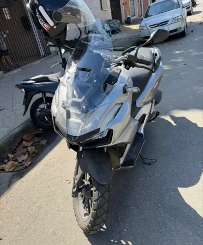 Honda adv 160 único dono 