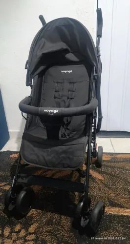 VENDE-SE CARRINHO DE BEBÊ SUPER CONFORTÁVEL