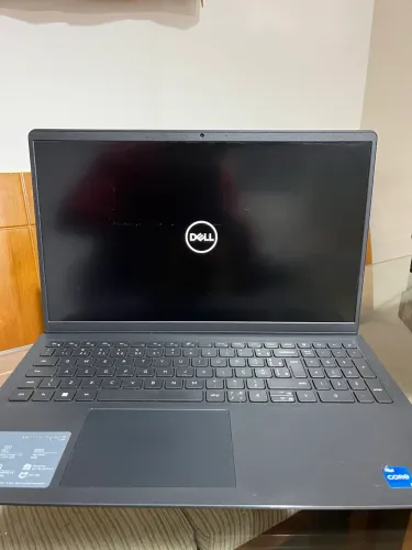 Notebook Dell Inspiron 15 3520 i5 12ª Geração 8GB RAM SSD 256GB