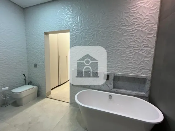 Casa estilo sobrado para localização no bairro Nova Uberlândia