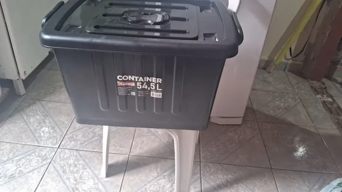 caixa organizadora de 54 l com rodinhas