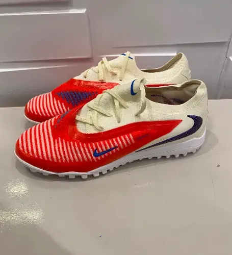 Chuteira Nike Phantom GX N40 e N42 Elite