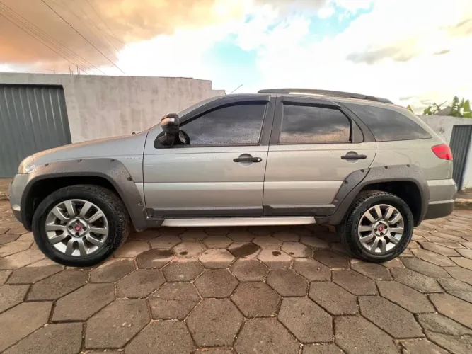 Fiat Palio Weekend Adventure Locker 1.8 Flex 2015
