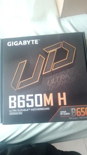 placa mae b650m ddr5 gygabite nunca usada (1 mês de compra)