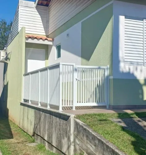 CASA À VENDA EM CONDOMÍNIO FECHADO NO BAIRRO BELA VISTA, PALHOÇA/SC