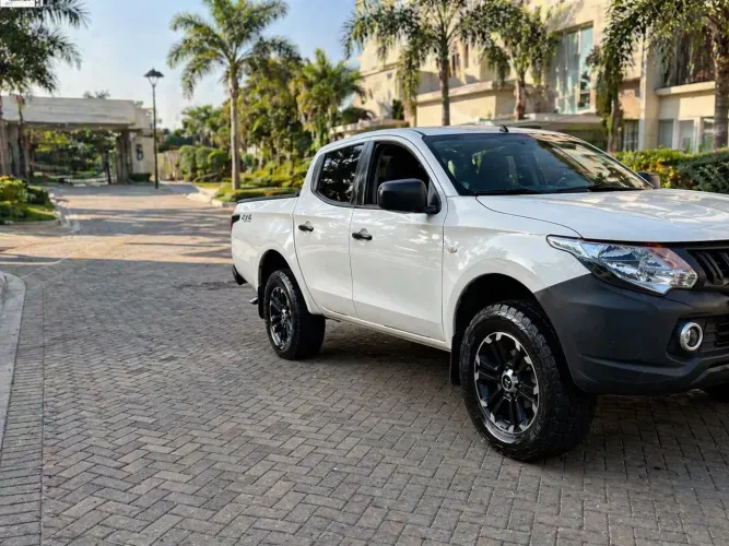 Mitsubishi L200 Triton Sport GLS 2.4 CD Diesel Aut. 2022