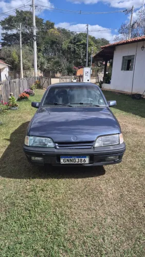 Chevrolet Monza Classic SE 2.0 /mpfi E EFI 2P E 4P 1992