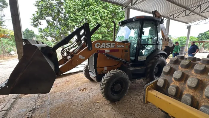 Retroescavadeira case 580 N 4x4 2019