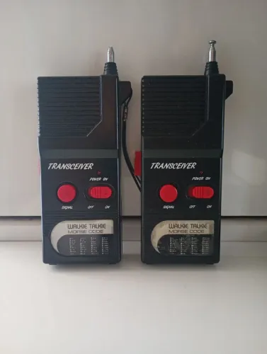 Walkie Talkies vintage transceiver