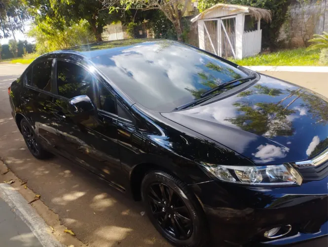Honda Civic Sedan LXS 1.8/1.8 Flex 16V Aut. 4P 2014